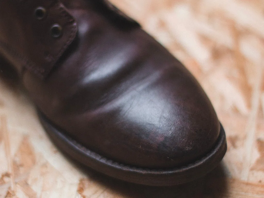 Nos conseils pour Éviter les Plis sur vos Chaussures